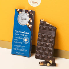 Venchi - Confezione da 6 tavolette di cioccolato fondente con nocciole, 600g - Senza zuccheri aggiunti - Senza dolcificanti artificiali - Senza glutine - Vegan - Idea regalo