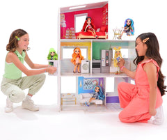 Rainbow High Townhouse - Casa delle Bambole in Legno a 3 Piani con 5 Camere Colorate e Terrazza - Casa Completamente Arredata con Ascensore e Accessori Funzionali - Giocattolo per Bambini 4-12+ Anni Naty Shop Dollhouses