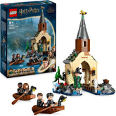 LEGO Harry Potter Modello di rimessa per barche del castello di Hogwarts per bambini, include 2 barche costruibili e 5 mini personaggi, regalo per ragazze, ragazzi e tutti i fan a partire da 8 anni 76426 Set di costruzione Besuche den LEGO-Store Single