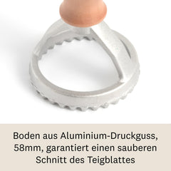 MARCATO Formă de ravioli și fursecuri, Aparat de ravioli, Forme de fursecuri, Lemn masiv și aluminiu turnat, Fabricat în Italia, Ștampilă rotundă de 58 mm