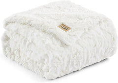 UGG Adalee 10483 Coperta in morbida pelliccia sintetica, reversibile, lussuosa, accogliente, soffice, soffice, stile hotel, Boho, decorazione per la casa, morbida, lussuosa, comoda coperta per divano, 178 x 127 cm, letti e coperte UGG Avorio