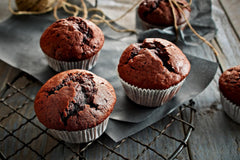 RUF Glutenfreie Muffins Schoko Mit Kakaoglasur, Backmischung Für Schokoladige American Style Muffins, Zöliakie Geeignet, Inkl. 12 Muffinförmchen Naty Shop