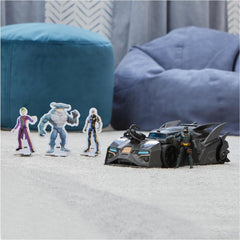 Batmobile fuoristrada Batman DC Comics con catapulta con gancio e cella a griglia sul retro, incluso personaggio Batman da 10 cm per fan dei supereroi dai 4 anni in su Action Figure Naty Shop