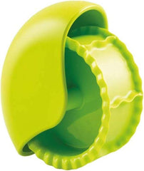 Silikomart | Roată de tăiat paste Snack'n'Roll, Rolă de aluat pentru paste și gustări, Verde, Dimensiuni 110 x 97 h78 mm, Fabricat în Italia