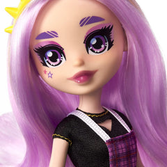 Mattel Hello Kitty GWW98 - Sanrio Badtz-Maru Figur und Jazzlyn Puppe (circa 25,4 cm) con abbigliamento e accessori, lunghi capelli lisci e outfit alla moda, tolles Geschenk für Kinder ab 3 Jahren