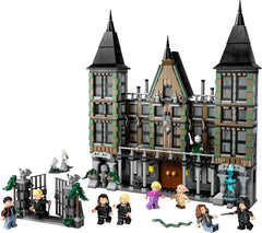 LEGO Harry Potter Tenuta di campagna della famiglia Malfoy, fantastico giocattolo da collezionare ed esporre, regalo per ragazzi, ragazze e fan del mondo magico, idea regalo con 9 minifigure 76453 Set da costruzione Besuche den LEGO-Store