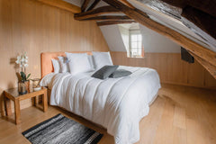 COLAS NORMAND Plapumă caldă, lavabilă la 95°C, 240 X 220 Cm, durabilă, microfibră, moale, mătăsoasă și confortabilă, fabricată în Franța, albă Plapumi si pilote Naty Shop