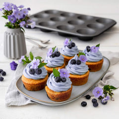 Zenker 12Er Muffinform Energy, Premium-Backform, Für Köstliche Kuchen, Verkürzt Die Backzeit Um Bis Zu 20% (Farbe: Silber/Anthrazit), Menge: 1 Stück, Hellgrau Und Dunkelgrau Stampi e vassoi per cuocere Naty Shop