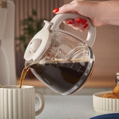 Espressor Russell Hobbs Brontë Stone cu filtru [1,25 l, 1100 W] (tehnologie de preparare WhilTech, sistem anti-picurare, placă de încălzire, carafă de sticlă, indicator al nivelului apei, funcție pauză și turnare) Espressor 26781-56