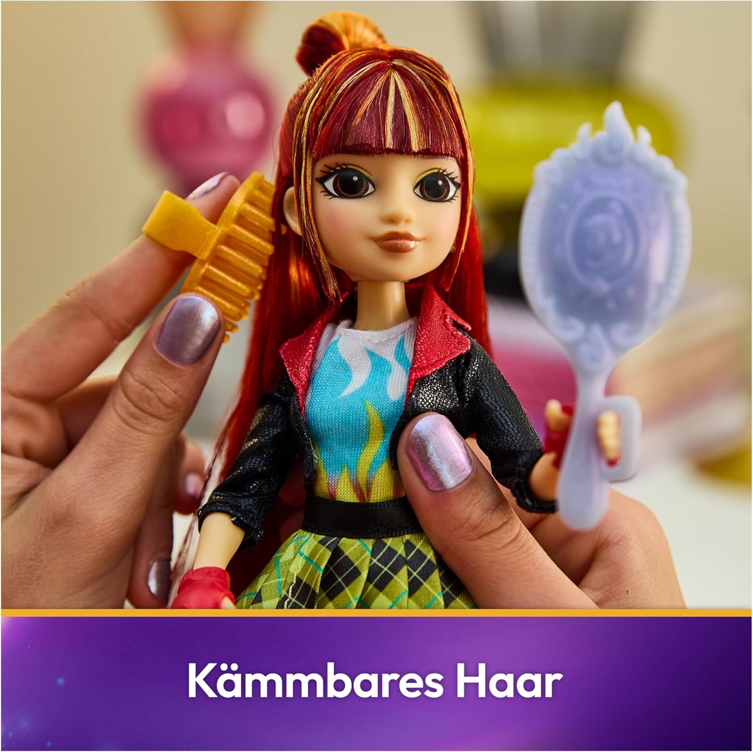 Păpușa Valentina de la Unicorn Academy - păpușa originală din popularul serial Netflix, 24 cm înălțime, cu păr natural, haine și accesorii detașabile, pentru copii cu vârsta de 4 ani și peste