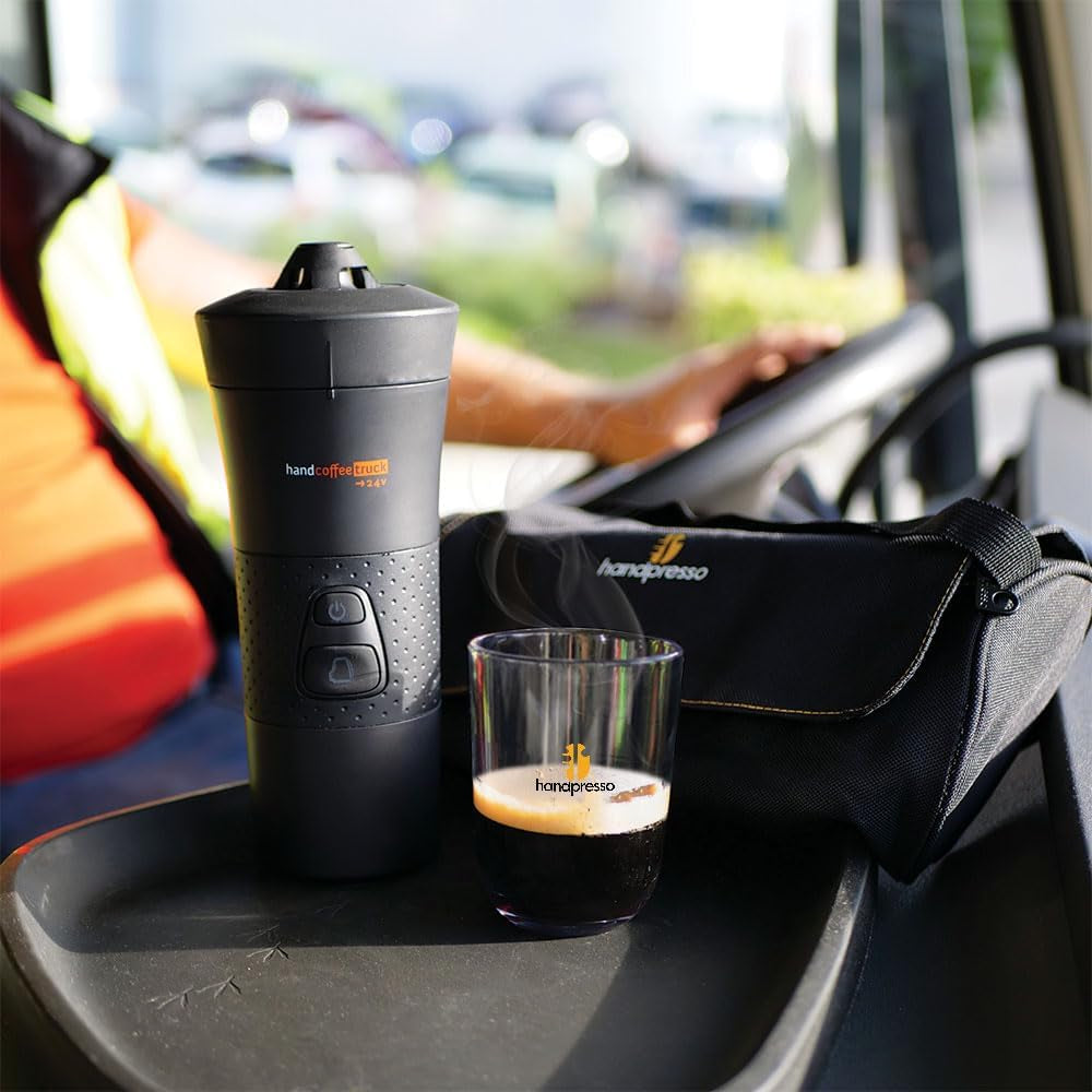 Handpresso - Handcoffee Truck 21010 | Espressor cu capsule Senseo pentru camioane 24V | Espressor pentru camion 24V, Espressor cu capsule de călătorie | Espressor pentru camion 24V pentru călătorii
