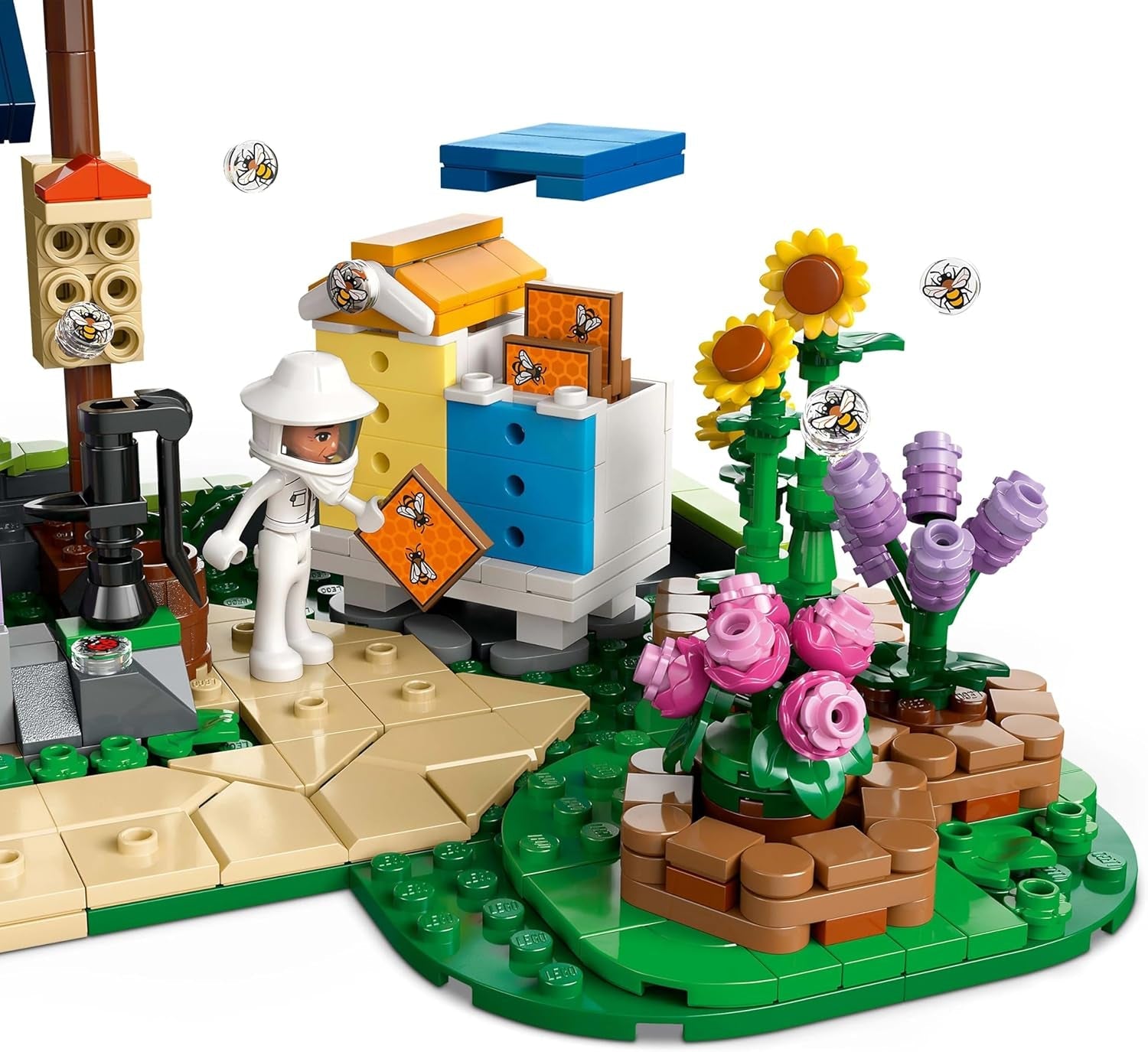 LEGO Friends Casa e giardino fiorito Set da costruzione L'apicoltore Playset natura Regalo per ragazze 12+ Modello costruibile Set 4 minifigure e figure di animali Gatto e coniglio 42669 Set da costruzione Besuche den LEGO-Store