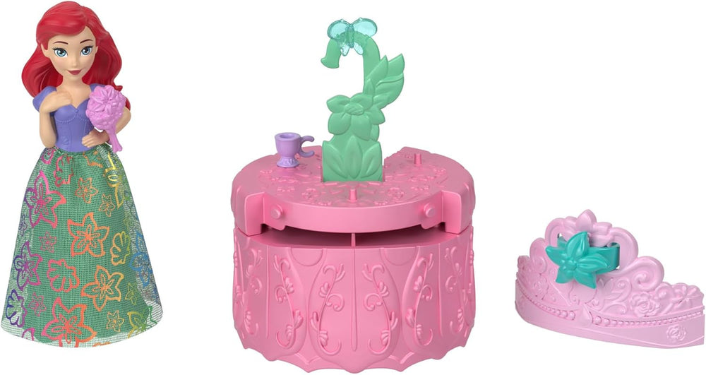 Mattel Disney Princess Royal Color Reveal, păpușă mică cu 6 surprize, inclusiv inel parfumat și 4 accesorii (păpușile pot varia), Seria Garden Party HRN63