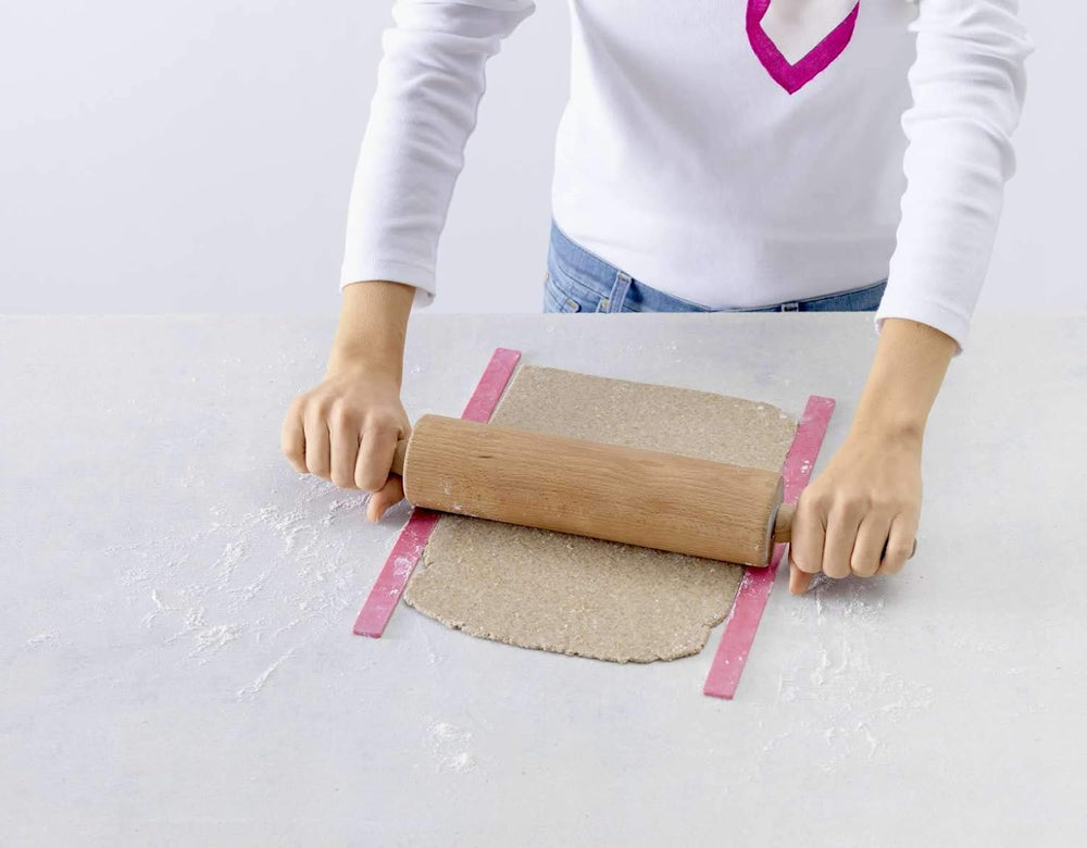 Betty Bossi Cracker Roller, il gadget da cucina ideale per preparare Knäckebrot e Crackern für raffiniertes Fingerfood. Teigschneider mit tollen Rezeptideen.