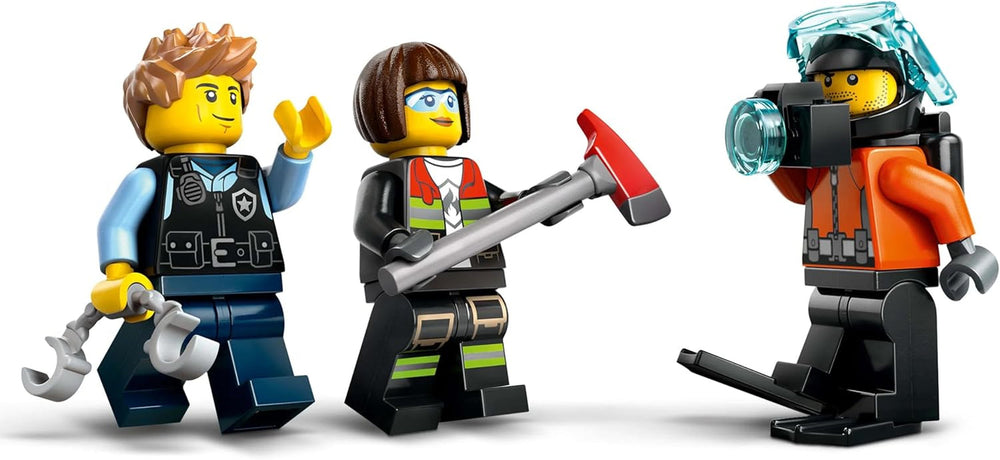Set combinato LEGO City con elicottero, auto dei leoni e sottomarino e 3 minifigure - Veicoli giocattolo costruibili per ragazzi e ragazze a partire da 7 anni - Regalo di compleanno e vacanze 60462 Set di costruzione Besuche den LEGO-Store