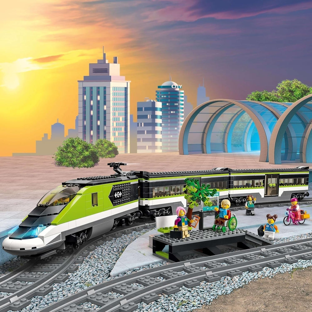 Treno espresso passeggeri LEGO City, set di treni telecomandati, giocattolo ferroviario con fari, 2 carrozze e 24 elementi di binario, regalo per bambini, ragazzi e ragazze 60337 Set di costruzione Besuche den LEGO-Store