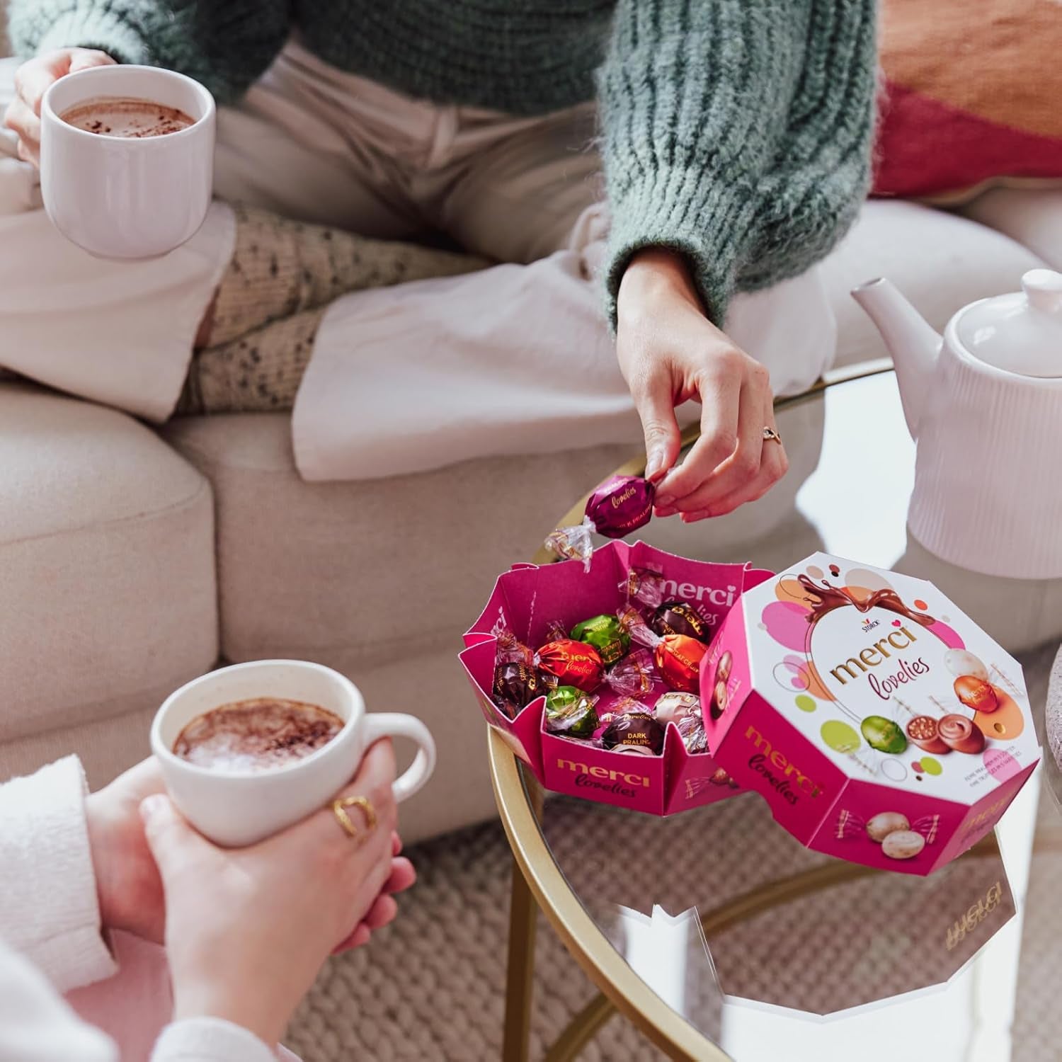 merci lovelies Creamy – 1 x 185g – Scatola di praline con 4 specialità di cioccolato ripiene – Palline di cioccolato da condividere e regalare