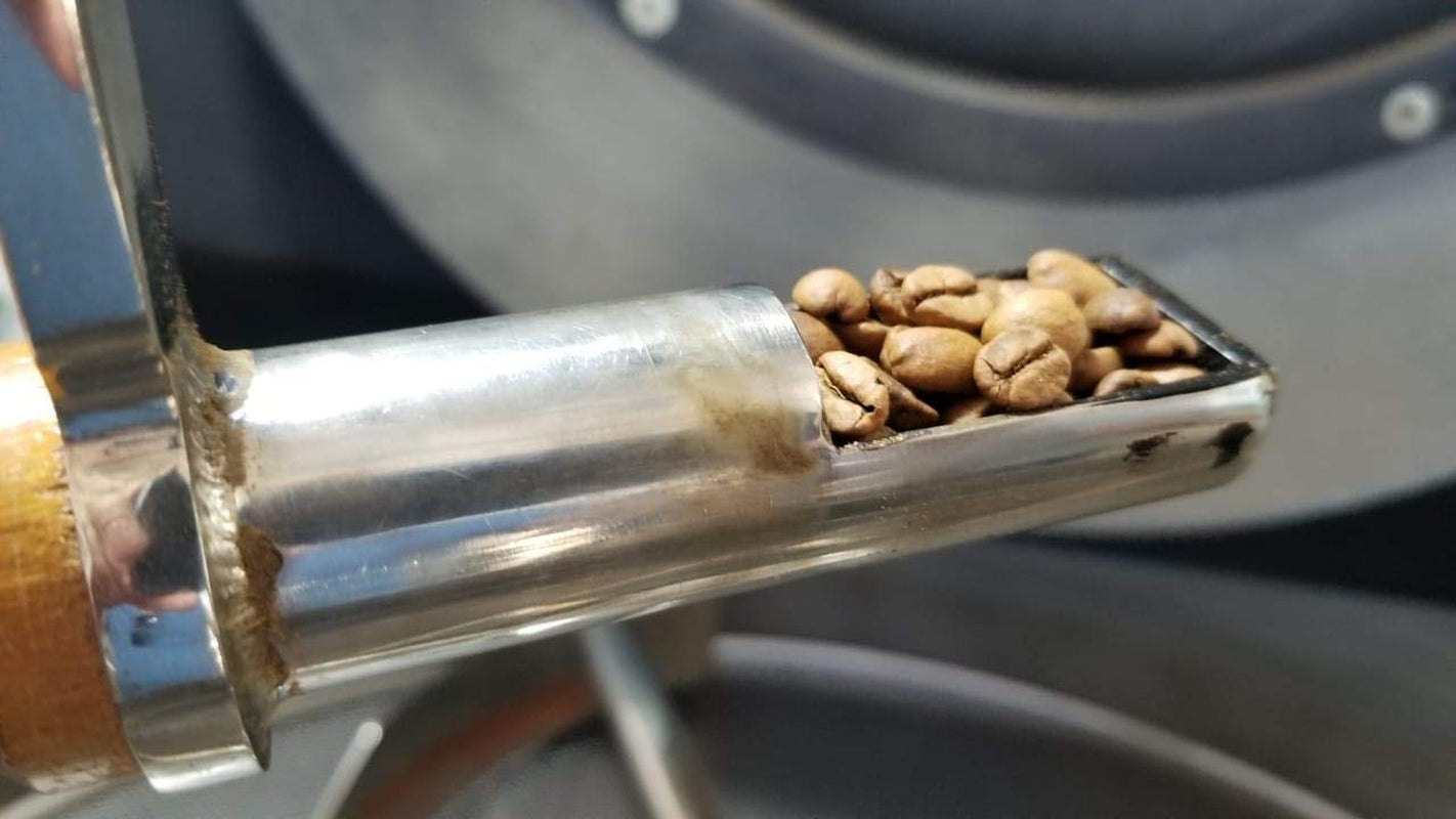 CAFES GUILIS DESDE 1928 AMANTES DEL CAFÉ Boabe de cafea Arabica Black Blend 1kg Cafea Naty Shop