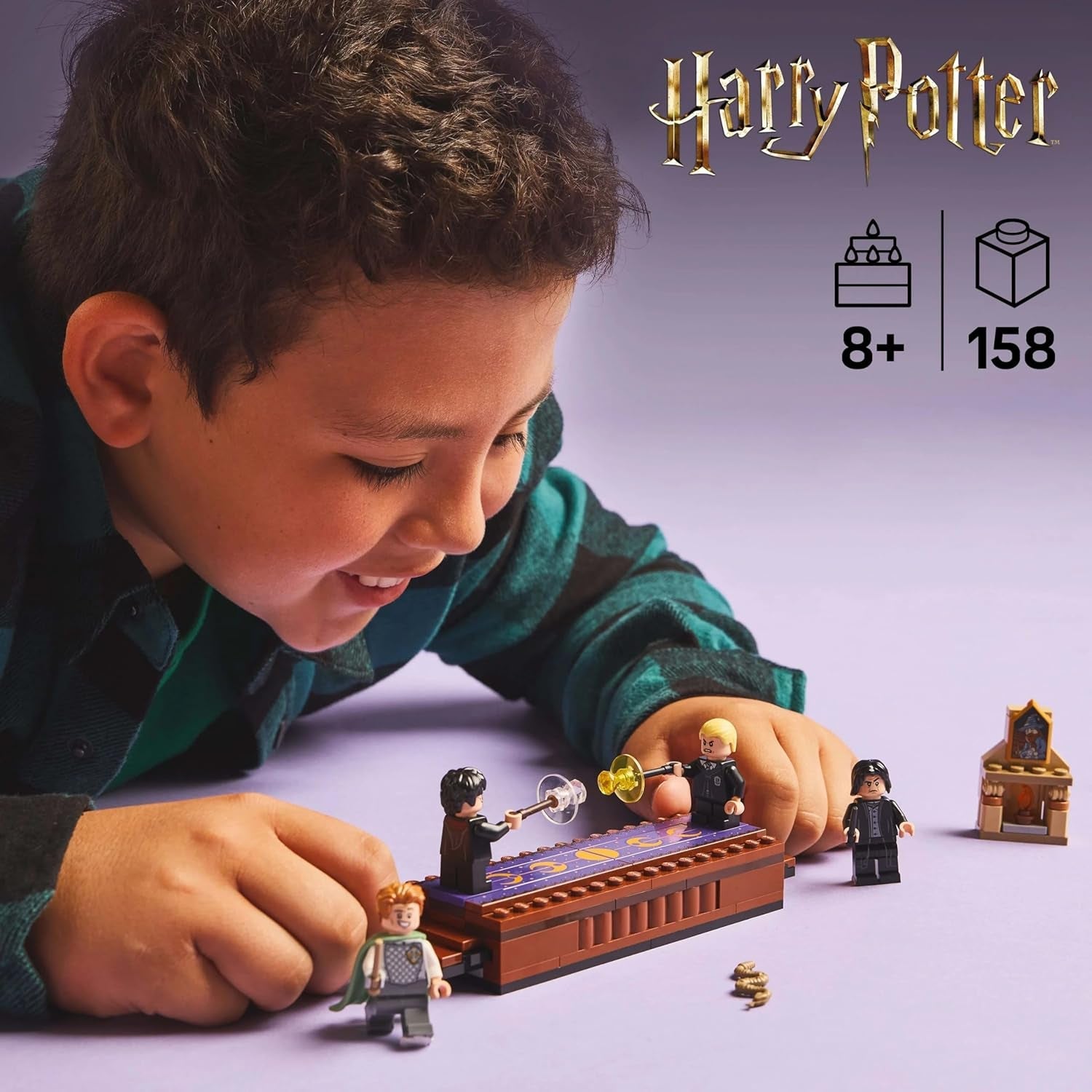 LEGO Harry Potter Castello di Hogwarts: set da costruzione del club dei duellanti con 4 minifigure incl. Draco Malfoy, Gilderoy Lockhart e Severus Snape, set Con funzione Per ragazzi e ragazze da 8 anni in su 76441 Set da costruzione Besuche den LEGO-Store