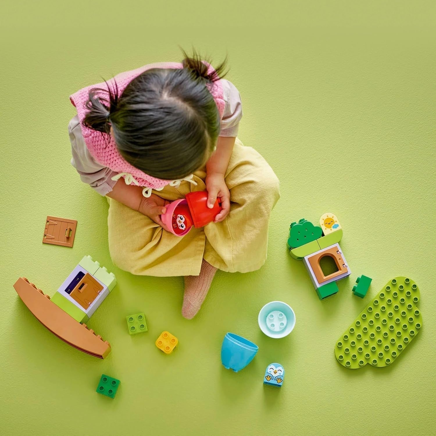 Albero LEGO DUPLO da bilanciare e impilare, giocattolo di sviluppo, set da costruzione per bambini a partire da 18 mesi, giocattolo creativo per bambini, giocattolo educativo con 2 uccelli giocattolo 10440 Set da costruzione Besuche den LEGO-Store