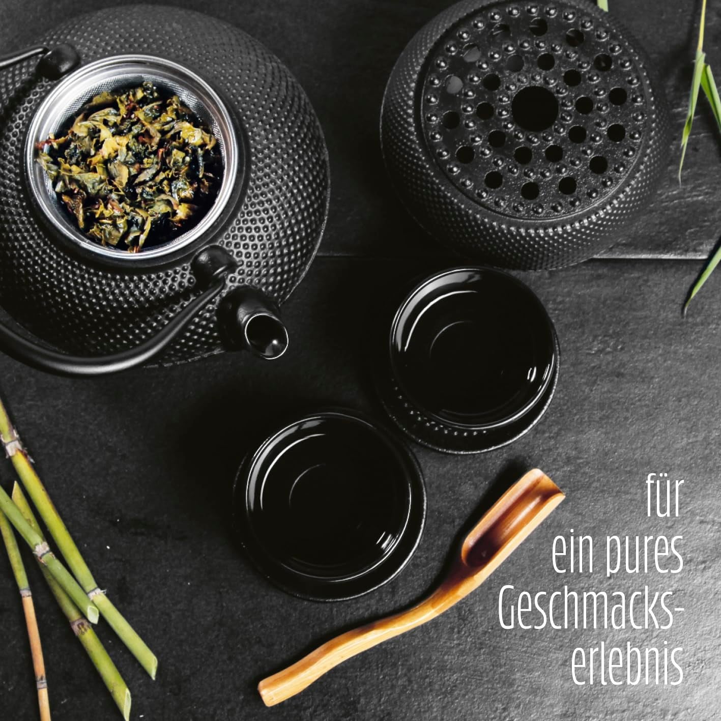 Set de ceai Lumaland cu 8 piese | Ceainic din fontă Tetsubin de 1,4 litri | Încălzitor din fontă | 2 cești de ceai și 2 farfurioare | Set de ceai japonez, inclusiv lingură de măsurat din bambus și infuzor din oțel inoxidabil