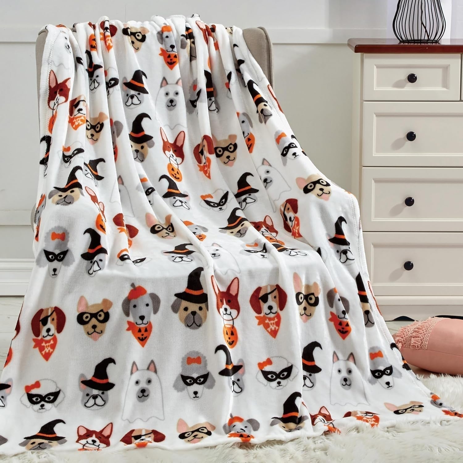Coperta a tema Halloween leggera, elegante e confortevole, morbida, accogliente e lussuosa, perfetta per rilassarsi in questa stagione spettrale, 127 X 152,4 cm, Letti e trapunte con teschio e ossa. Elegante comfort Amici di Halloween 50 X 60