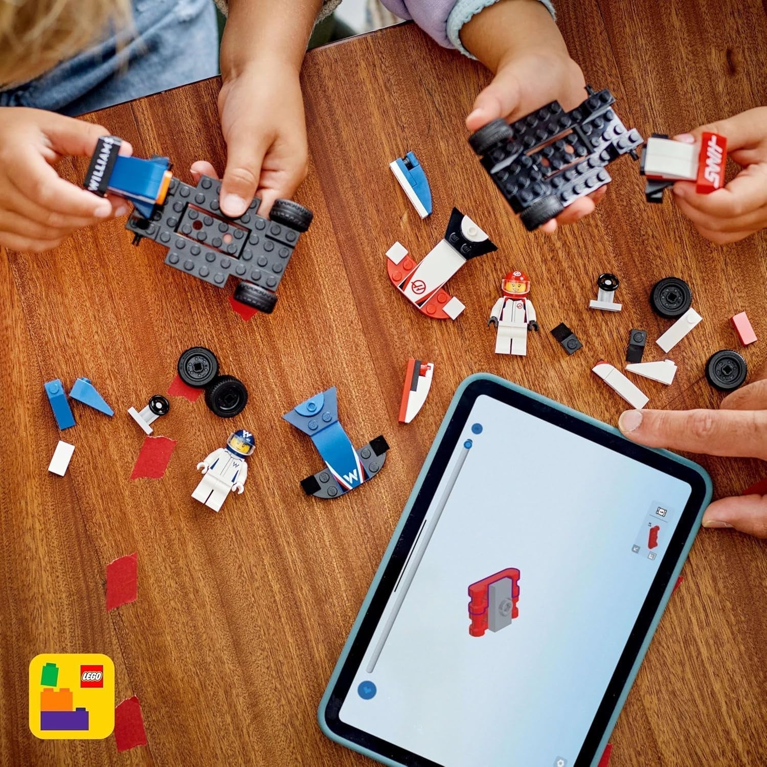 Auto da corsa F1 Williams e Haas F1 LEGO City - Giocattolo di Formula 1 con auto costruibili e 2 minifigure di piloti da corsa - Piccole idee regalo per ragazzi e ragazze dai 4 anni 60464 Set di costruzione Beuche den LEGO-Store