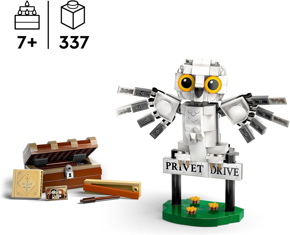 LEGO Harry Potter Edvige in Privet Drive 4 Set gufo giocattolo per bambini, personaggio di animale costruibile con valigia di Hogwarts, piccolo regalo per ragazzi, ragazze e tutti i fan dai 7 anni 76425 Set da costruzione Besuche den LEGO-Store