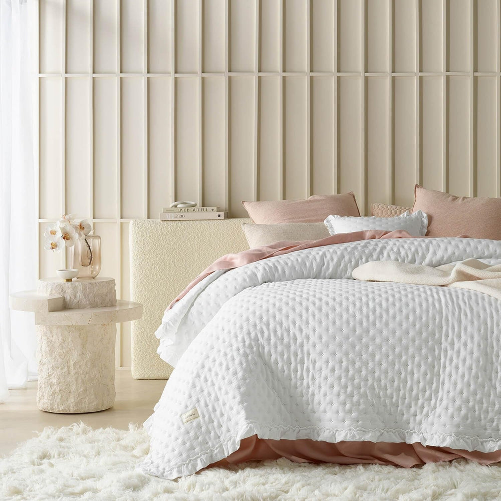 Molly Elegante copriletto bianco 220 X 240 cm Copriletto versatile come copriletto o copridivano Coperta per letto e divano Stile coperta Ideale come copriletto Letti e coperte Besuche den ROOM99-Store