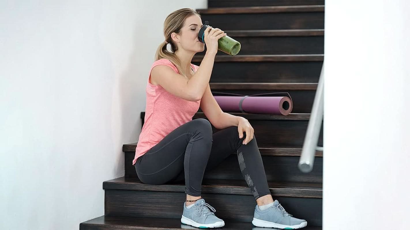 Frullatore a immersione Braun MQ 5252 - Frullatore a immersione Multiquick 5 Vario Fit con base frullatore in acciaio inossidabile e accessorio Blend & Go per frullati in movimento, 750-1000 Watt Mamma e bambino Naty Shop