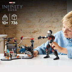 LEGO Marvel Captain America: Civil War Action Duel - Set da gioco di supereroi con 8 minifigure - Set da costruzione e da gioco per aeroplano giocattolo - Regalo per ragazzi e ragazze 76314 Set da costruzione Besuche den LEGO-Store