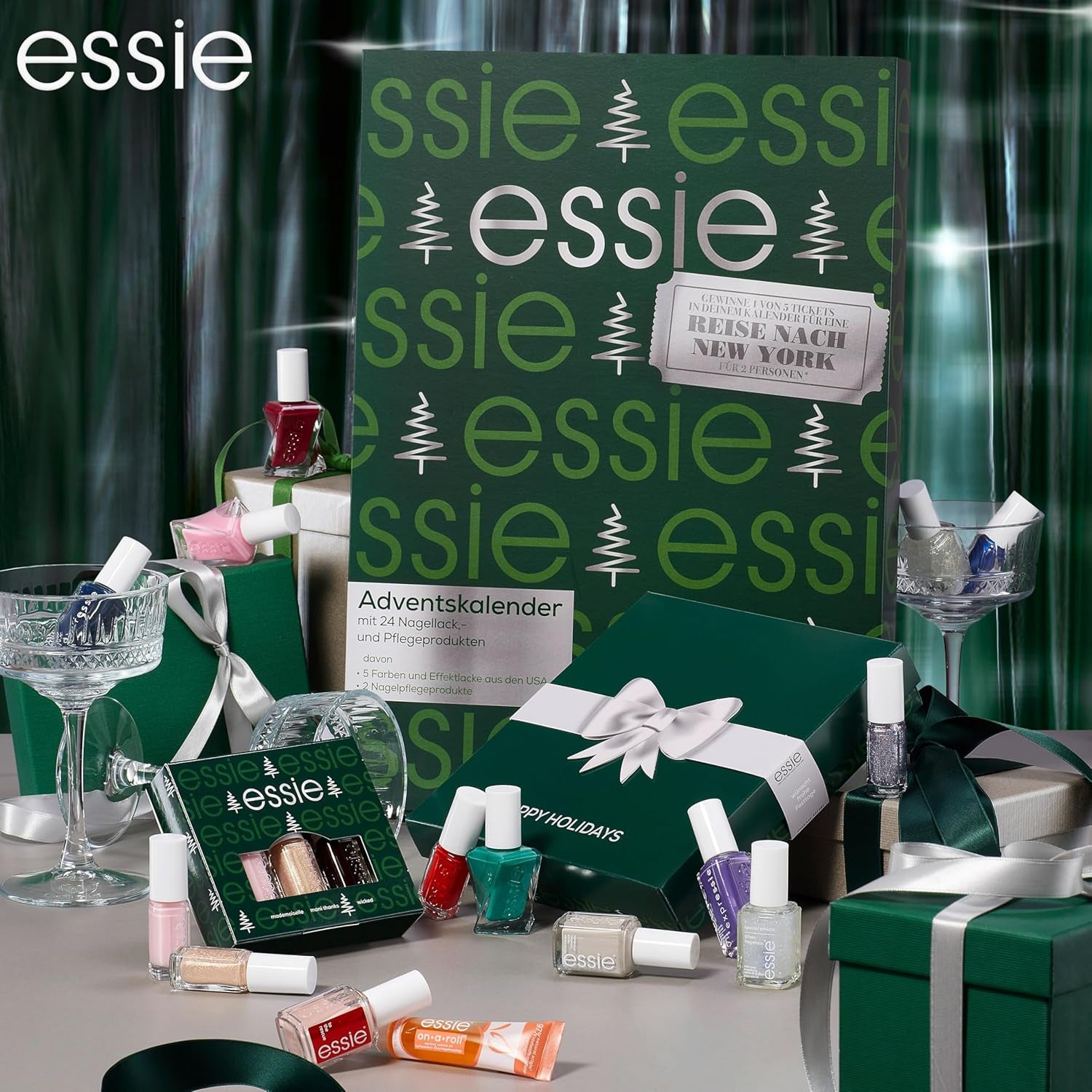 Essie Christmas Nail Art Set 2025 per look festivi