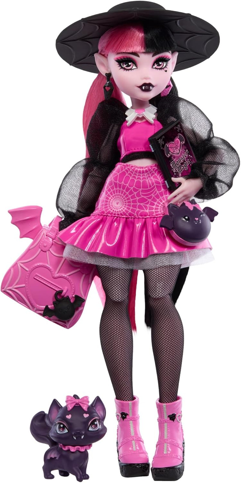 Păpușa Monster High Draculaura cu animalul ei de companie, pisica-liliac, Contele Fabulos, și accesorii precum un rucsac, o carte de vrăji, o cutie bento și multe altele, HRP64