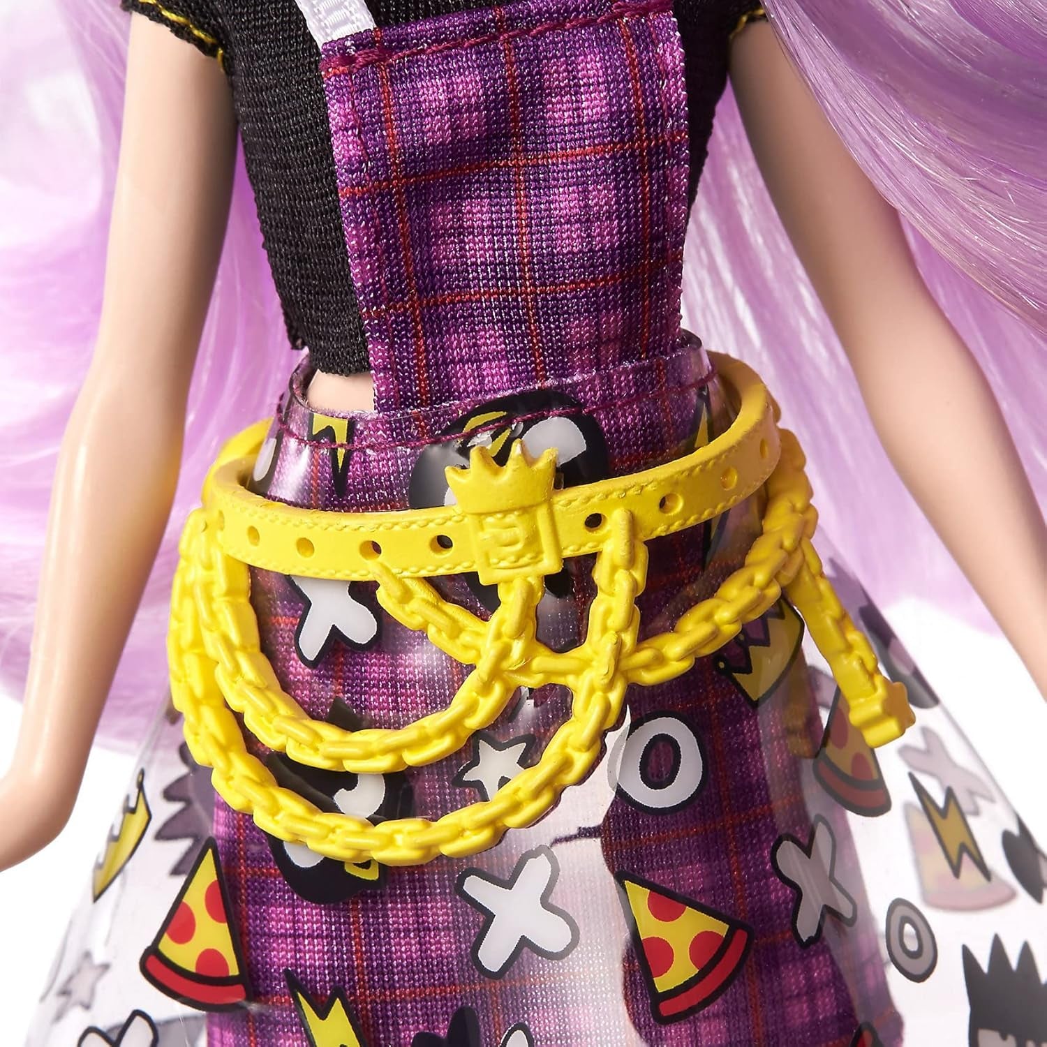 Mattel Hello Kitty GWW98 - Sanrio Badtz-Maru Figur und Jazzlyn Puppe (circa 25,4 cm) con abbigliamento e accessori, lunghi capelli lisci e outfit alla moda, tolles Geschenk für Kinder ab 3 Jahren