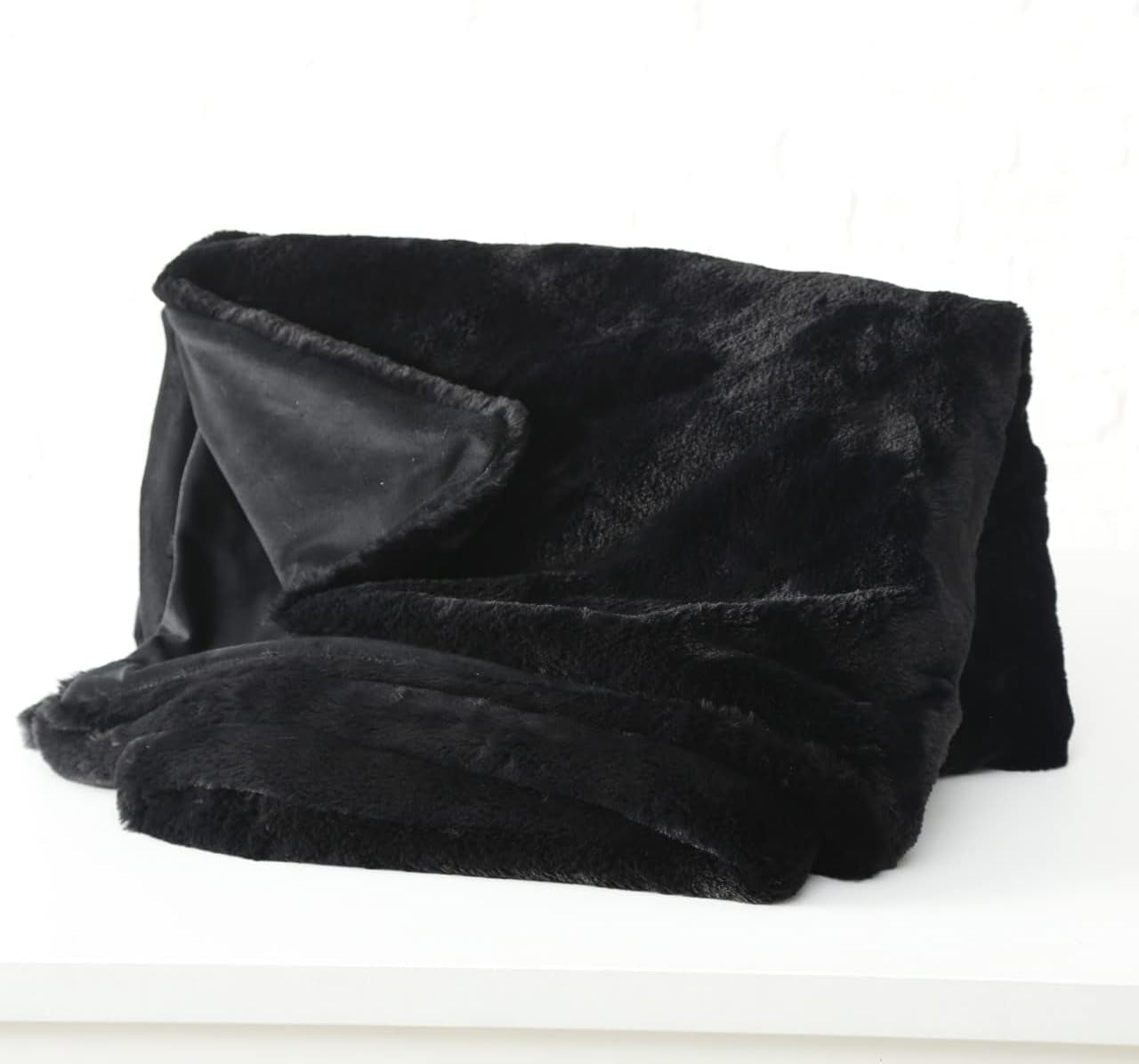 Coperta Boltze Storan (dimensioni 150X200 cm, colore beige, comoda coperta in poliestere, ideale per le fredde serate invernali, aspetto pelliccia) 1015378 BOLTZE Letti e coperte Nero