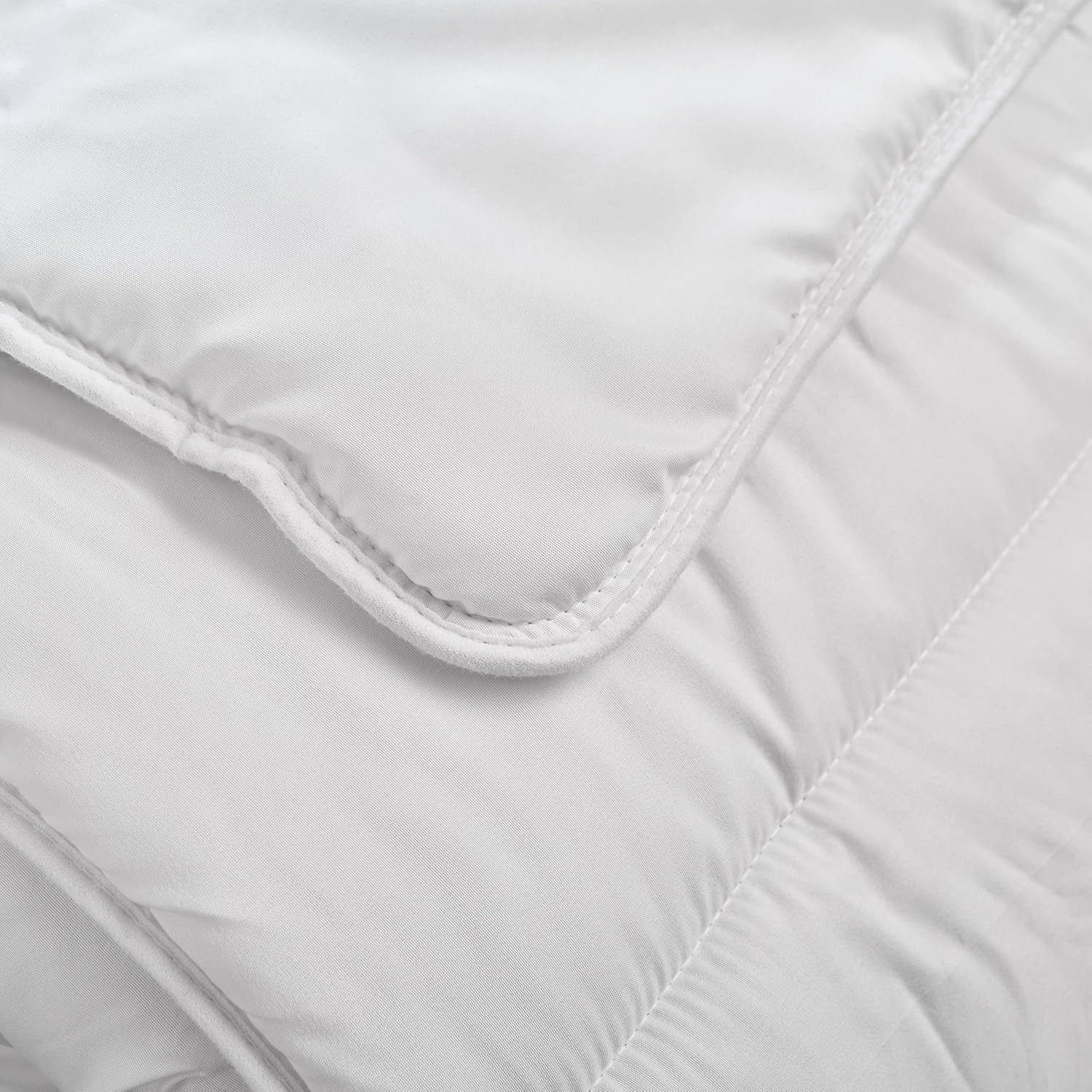 Piumino antiacaro Bleu Calin 140X200 Cm, Per letto singolo, Rivestimento in morbida microfibra, Trattamento Sanitized Piumini e Trapunte Naty Shop