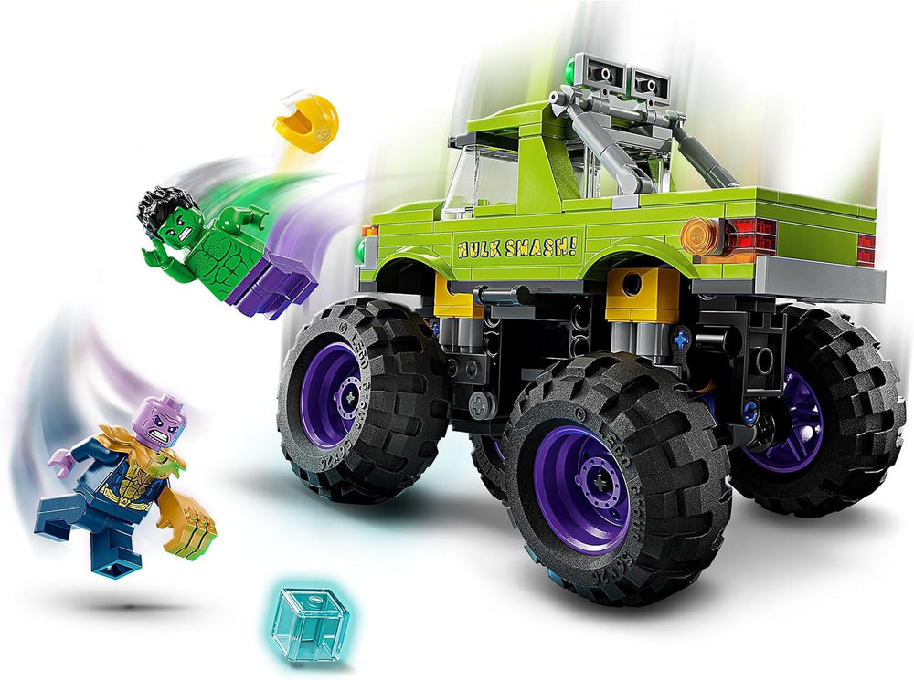 Il camion LEGO® Marvel Hulk vs. Thanos - Giocattolo da costruzione del supereroe - Veicolo e minifigure degli Avengers - Monster truck per un grande divertimento - Regalo per ragazzi e ragazze dai 7 anni - 76312 Set da costruzione Besuche den LEGO-Store