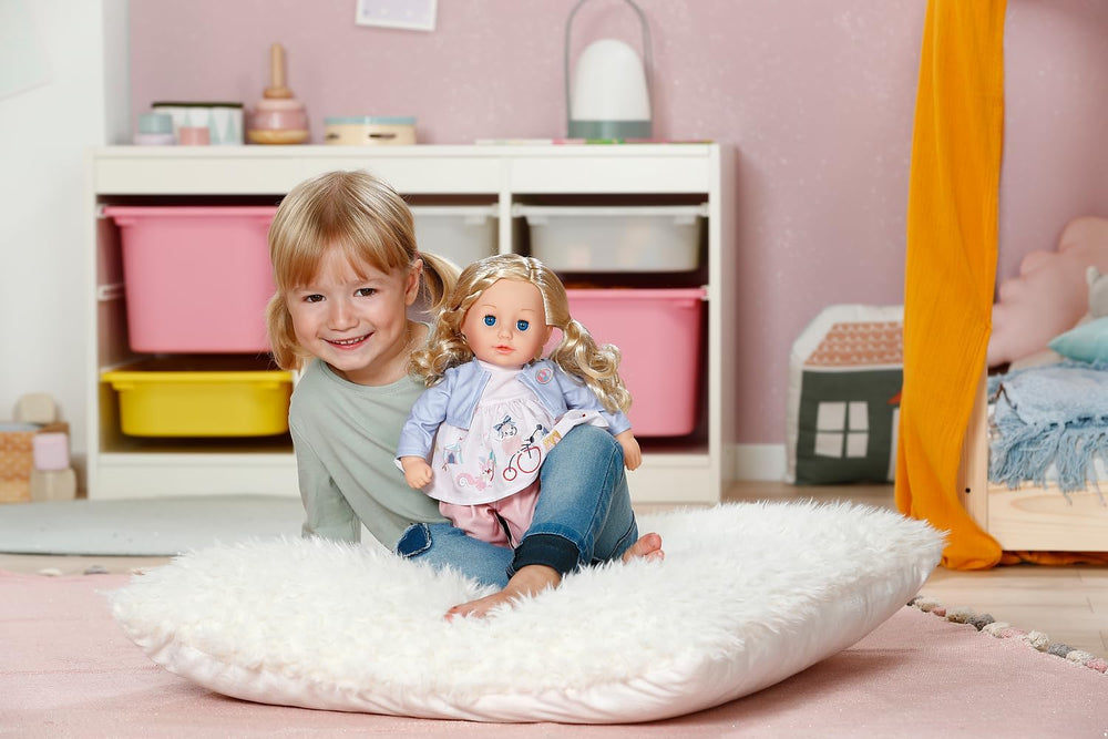 BABY born Sophia Rose - Păpușă moale de 36 cm - Păpușă cu păr blond de înaltă calitate și ochi adormiți - Potrivită pentru copii de la 1 an