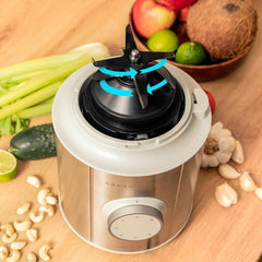 Cecotec Robot da cucina Grand Katana 2700MAX Total Destroy W. Maximalleistung 2700W, Gegenläufige Technologie, 8-Klingen-Messer Mit Schwarzer Titanbeschichtung, Thermoresistenter Krug 1.8L Mother and Child Naty Shop