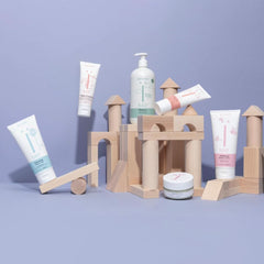 Gel lavante nutriente Naïf - Per neonati e bambini - Ingredienti naturali - 100% vegano - 200 ml Mamma e Bambino Naty Shop