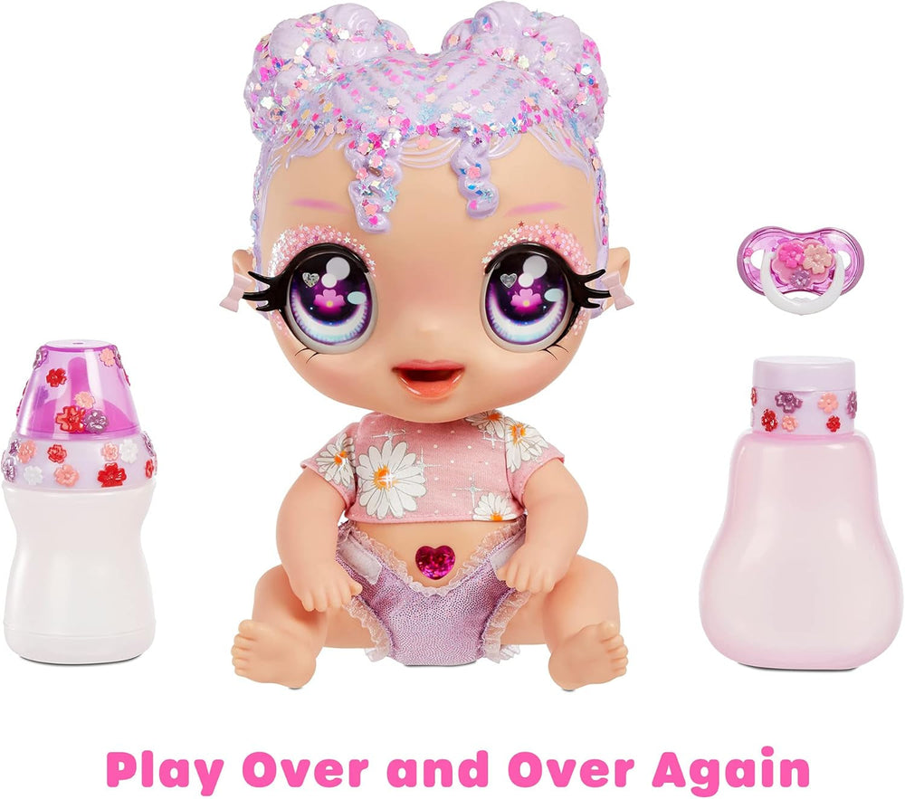 MGA Glitter Babyz - LILA WILDBLOOM - Bambolina con 3 magici cambi di colore attraverso l'acqua ghiacciata - con capelli lilla glitterati, vestito a fiori selvatici, pannolino, biberon e ciuccio - per bambini dai 3 anni