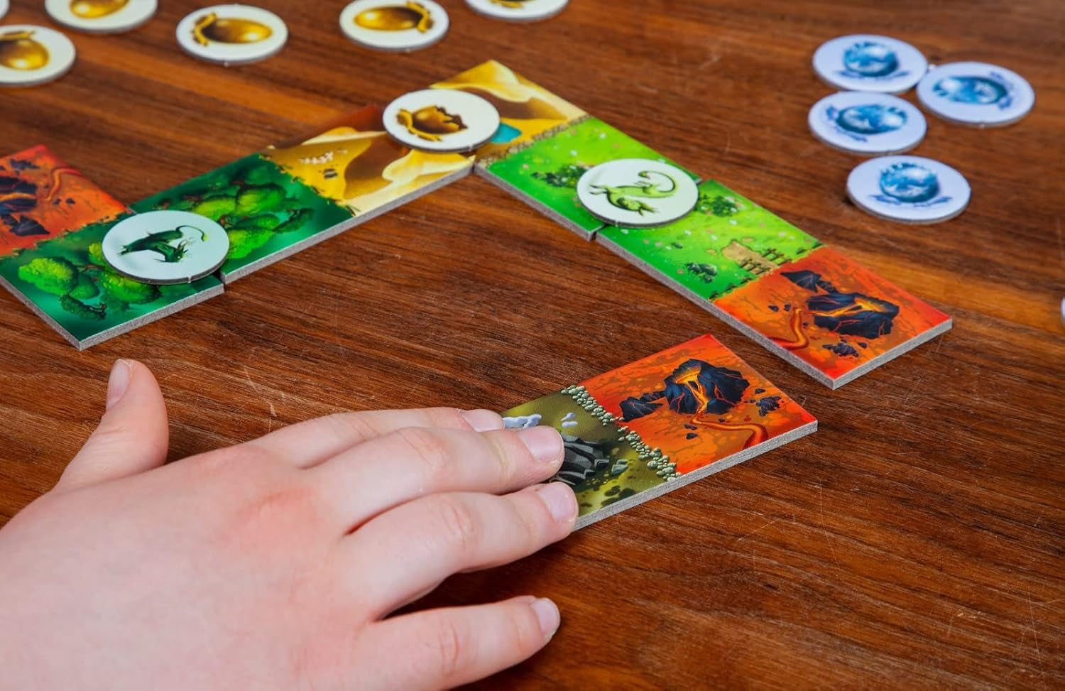 Pegasus Spiele 57111G - Dragomino *Gioco per bambini dell'anno 2021*, Multicolor