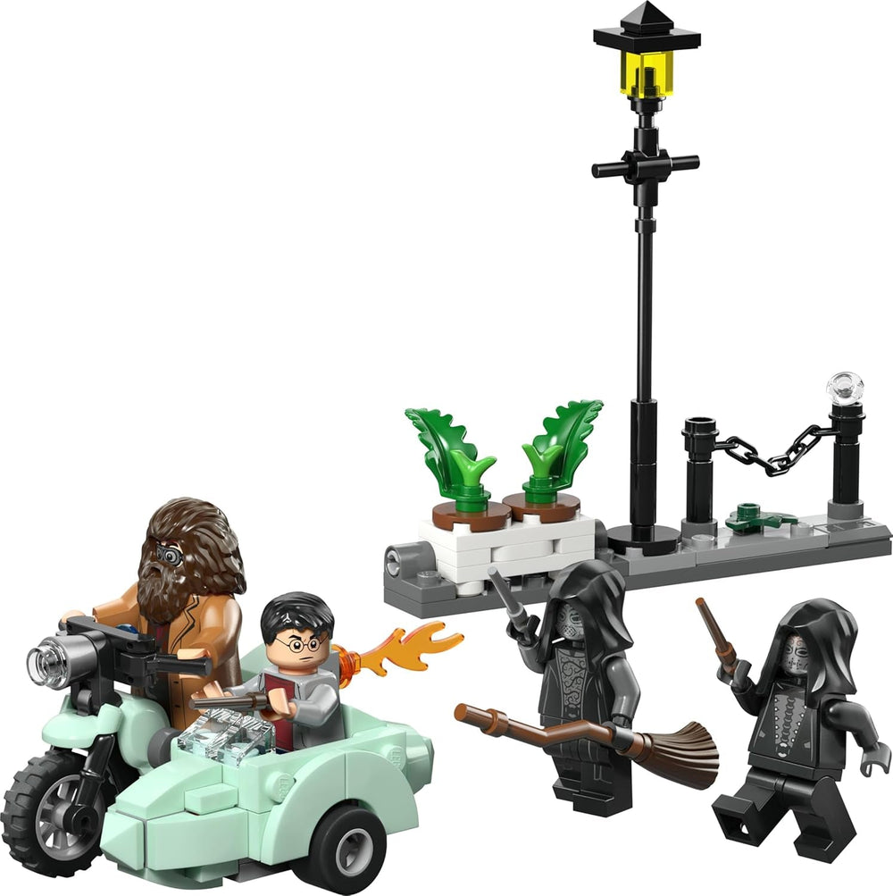 LEGO Harry Potter Hagrids und Harrys Flucht aus dem Ligusterweg - Motorrad Spielzeug mit 4 Minifiguren - 2 Todesser, eine Straßenszene - Geschenk für Mädchen, Jungen und Fans ab 8 Jahren - 76459