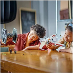 LEGO Star Wars TIE Fighter e X-Wing Mashup, giocattolo costruibile Starfighter, idea regalo per bambini, astronavi personalizzabili, regalo per ragazzi, ragazze e tutti i fan 75393 Set da costruzione Beuche den LEGO-Store
