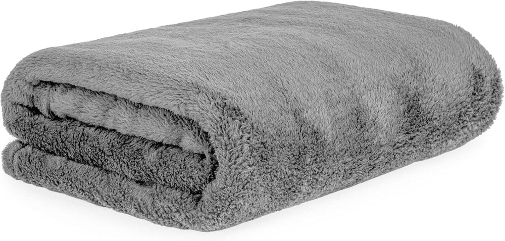 HOMLA Soffice e calda coperta in pile rosso - per divano e letto Comoda coperta Coperta per divano Coperta per soggiorno - di facile manutenzione 150 X 200 cm Letti e coperte rosa Besuche den HOMLA-Store Grigio Poliestere rosso 150X200 cm