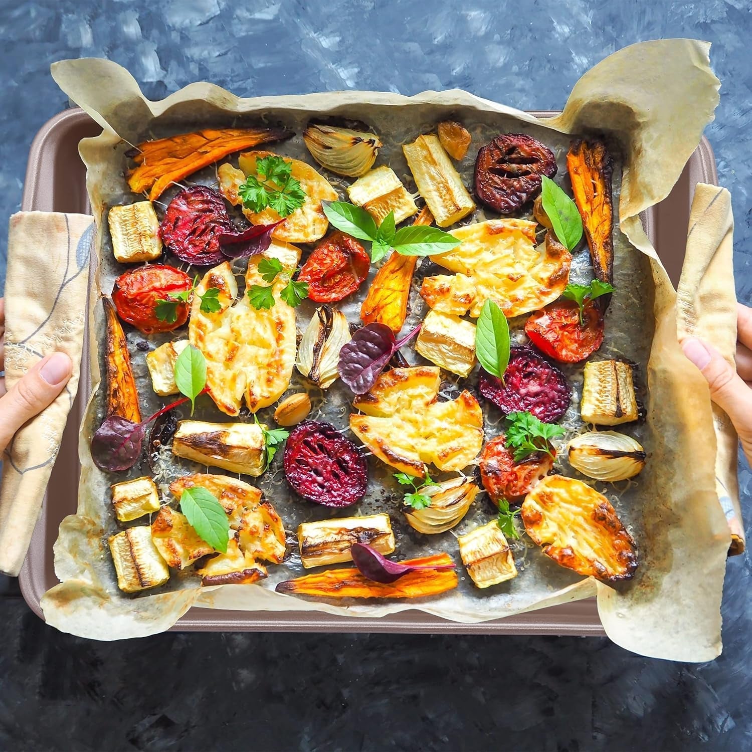 Teglia Relaxdays, Antiaderente, 4 Litri, Acciaio al Carbonio, Marrone Stampi e teglie Naty Shop