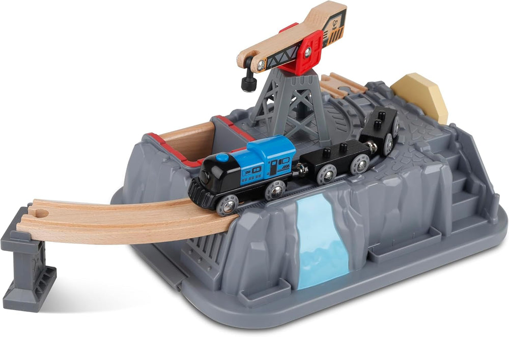 Hape Eisenbahn-Baukasten-Set - mit integrierter Lagerbox und Güterzug aus Holz, Bahn-Set mit Schienen, Brücken & Zubehör, Montessori-Spielzeug, Kreatives Bauen & Spielen, für Kinder ab 3 Jahren