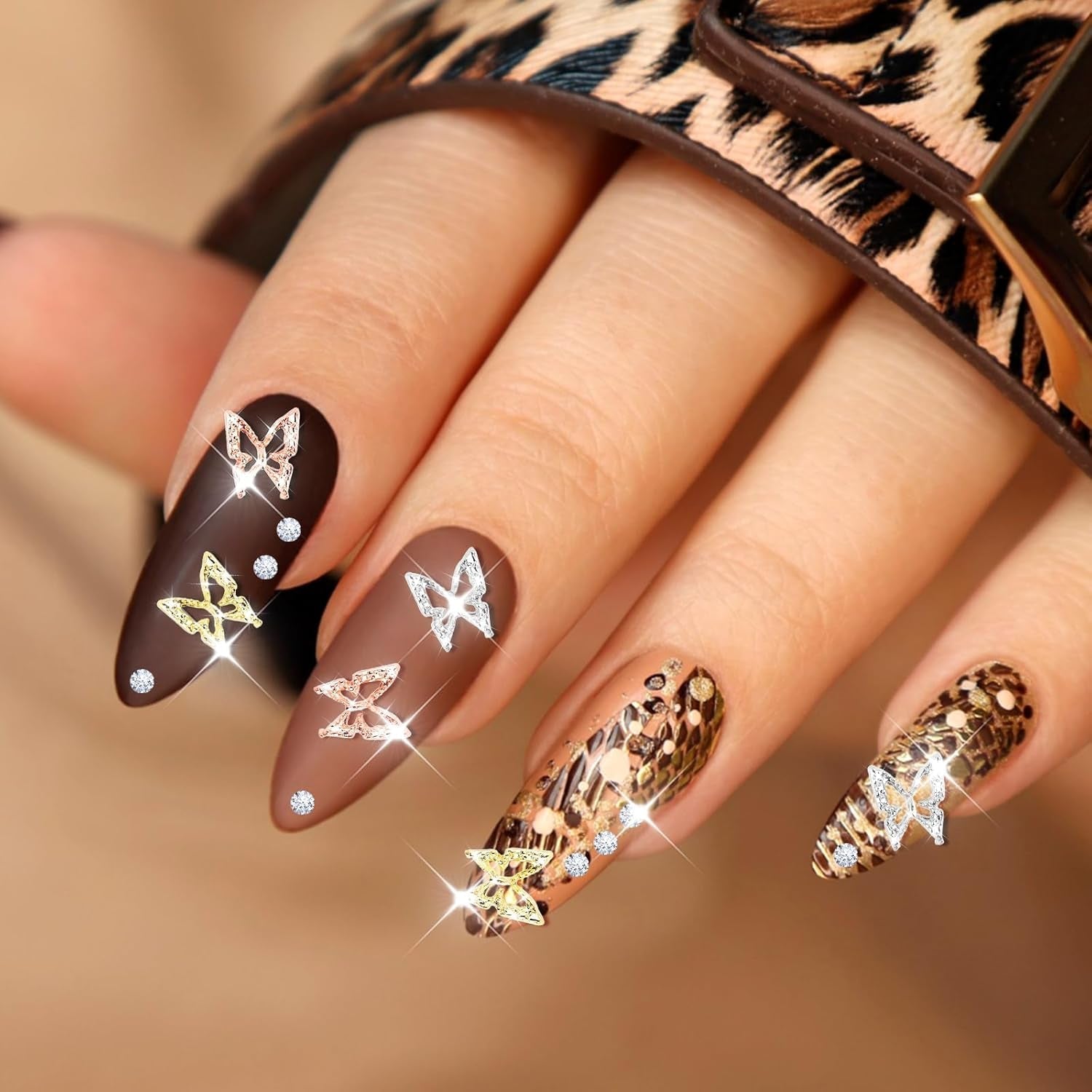 80 de bucăți de pandantive pentru unghii fluture 3D, din aliaj, formă de fluture, auriu, argintiu, strălucitoare, decorațiuni pentru unghii, accesorii pentru bijuterii pentru unghii, manichiură DIY pentru femei