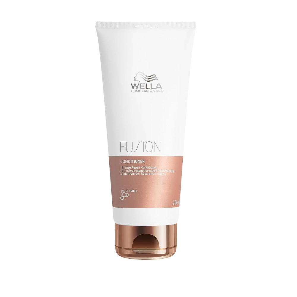 Wella Professionals Fusion Intense Repair - Cura professionale per capelli spezzati Doccia e bagno Wella Conditioner 200 ml