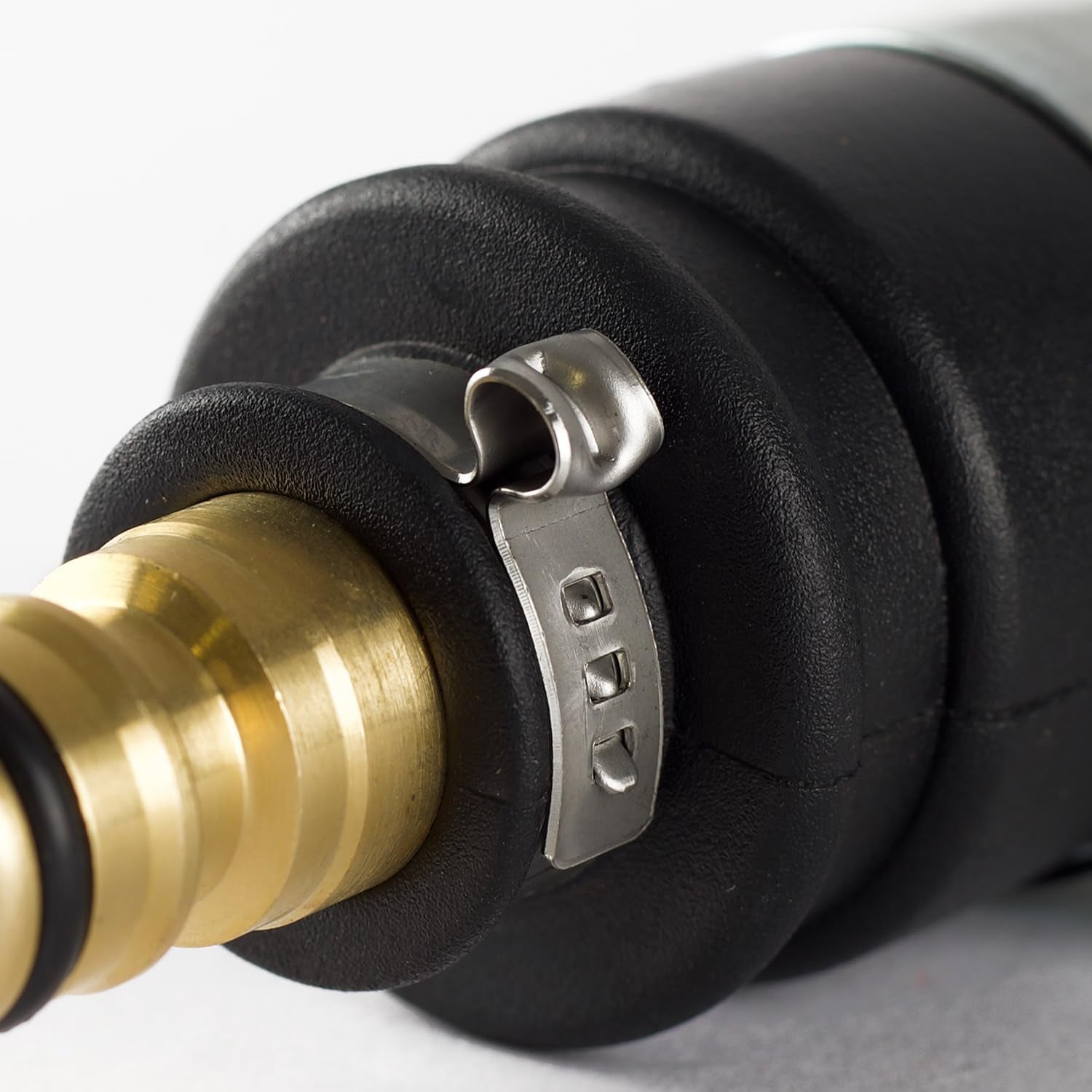 Conector pentru robinet cu prindere prin împingere | Diametru 20-30 mm | Alamă masivă | Sigur și durabil | Fixare sigură | Robust și rezistent la coroziune, negru/argintiu/auriu